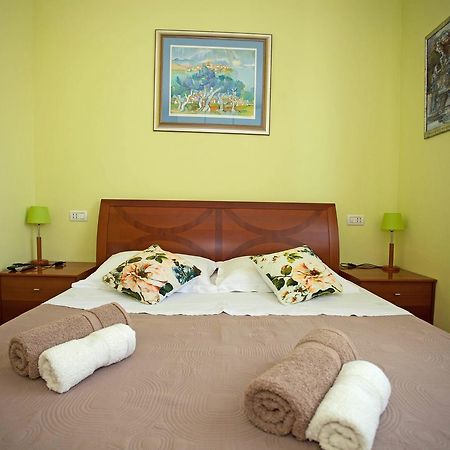 Apartment Pia โรวีน ภายนอก รูปภาพ