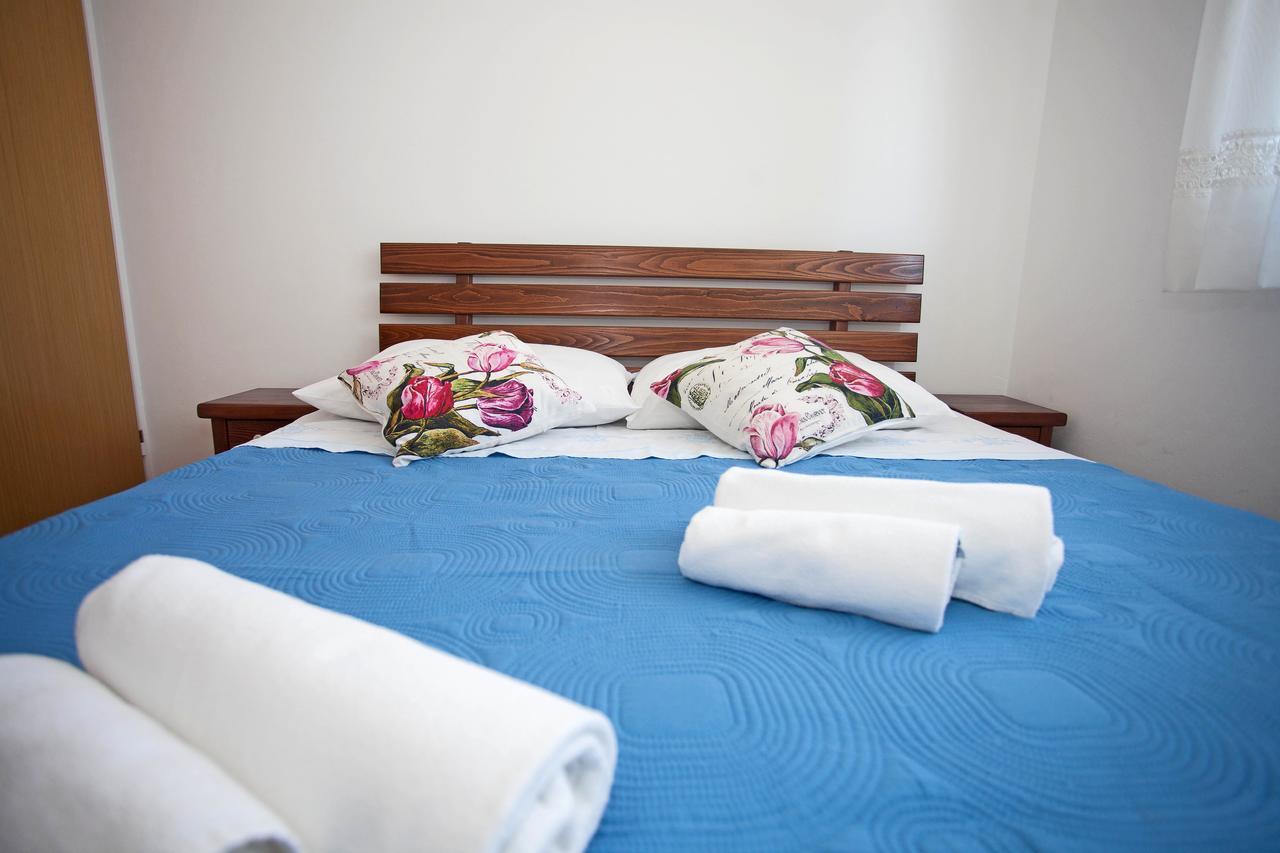 Apartment Pia โรวีน ภายนอก รูปภาพ