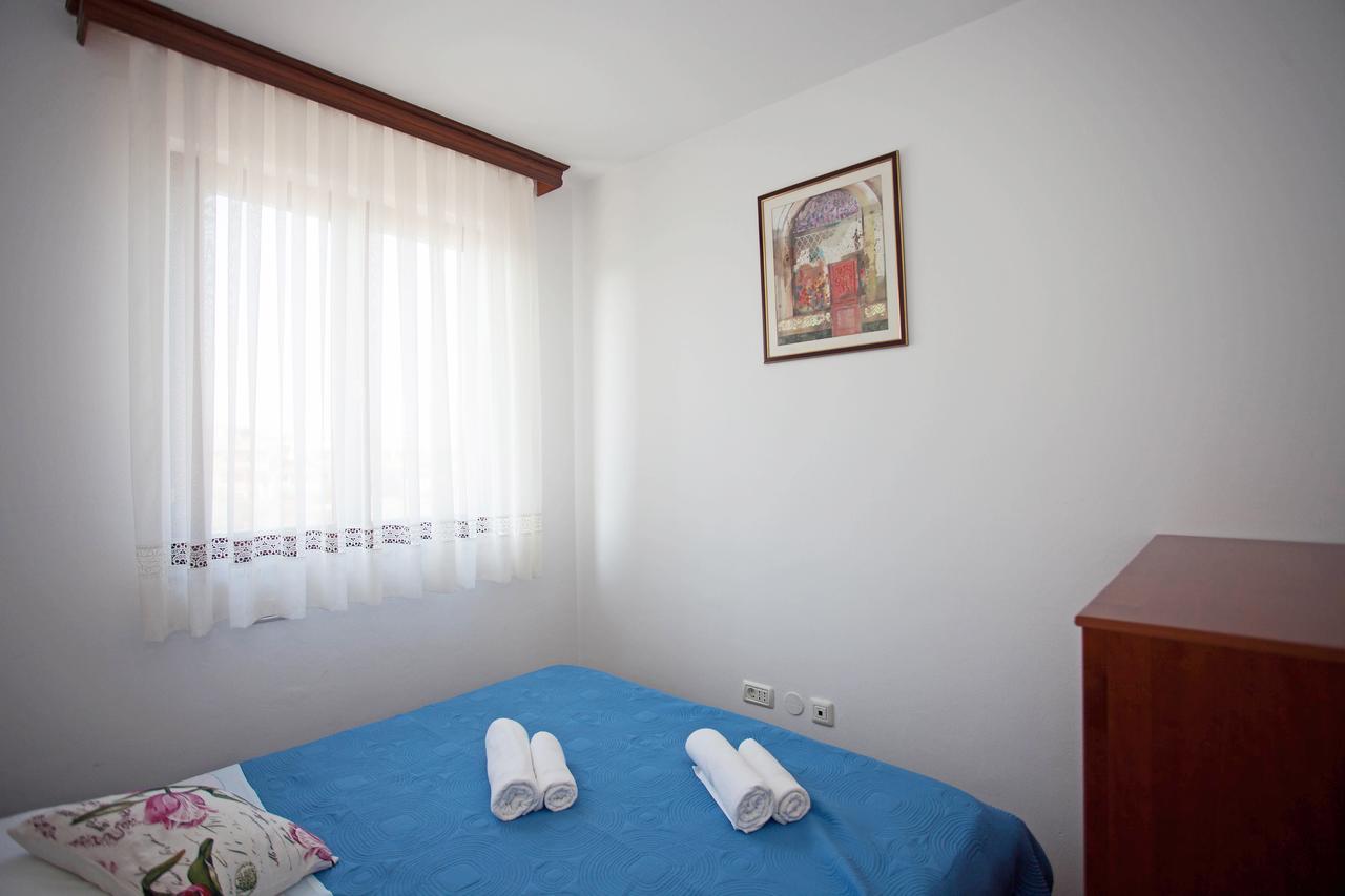 Apartment Pia โรวีน ภายนอก รูปภาพ