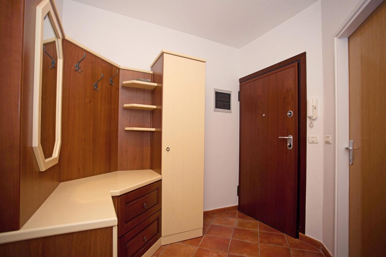 Apartment Pia โรวีน ภายนอก รูปภาพ